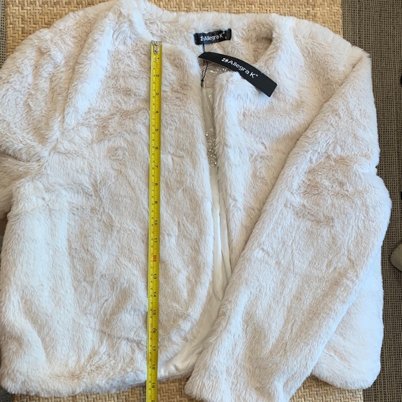 Allegra K Cream Faux Fur Jacket with Broach L - Picture 9 of 10